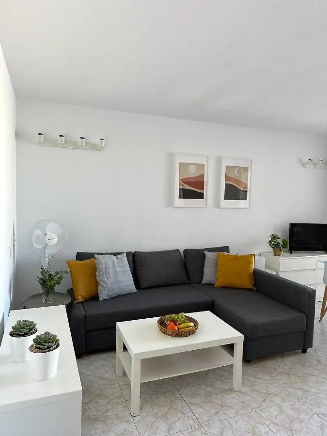 ארונה Pool View Apartment Primavera