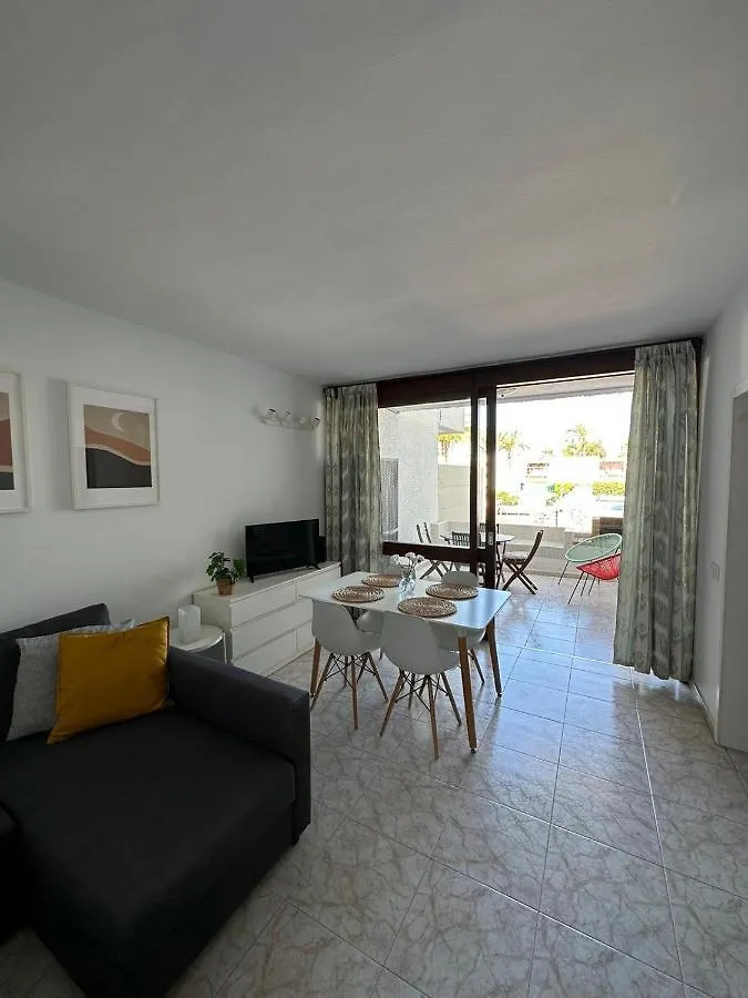 ארונה Pool View Apartment Primavera